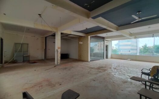 Showroom For Rent