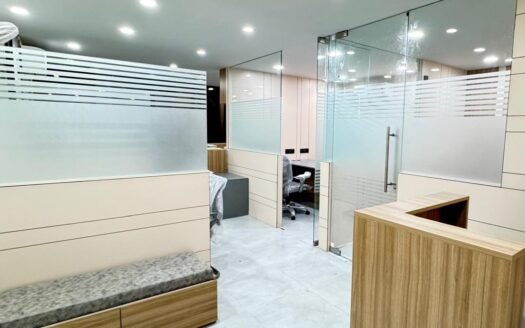 Luxury Furnished Office in Prime Location